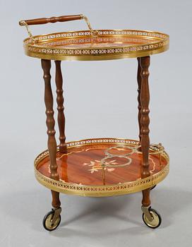 SERVERINGSVAGN, rund, 1900-talets andra hälft.