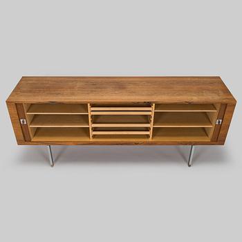 Hans J. Wegner, Senkki, "President", malli RY-25, Ry Møbler, Tanska 1960-luku.