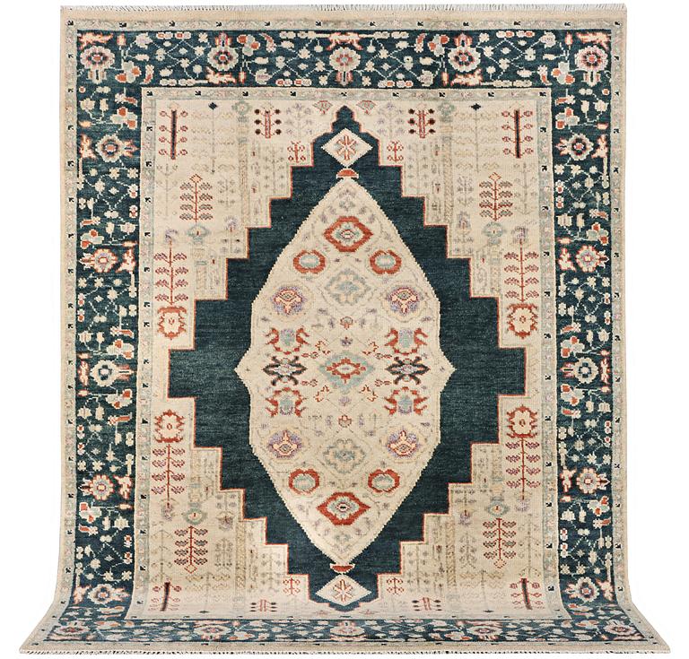 A Mamluk carpet, c. 307 x 237 cm.