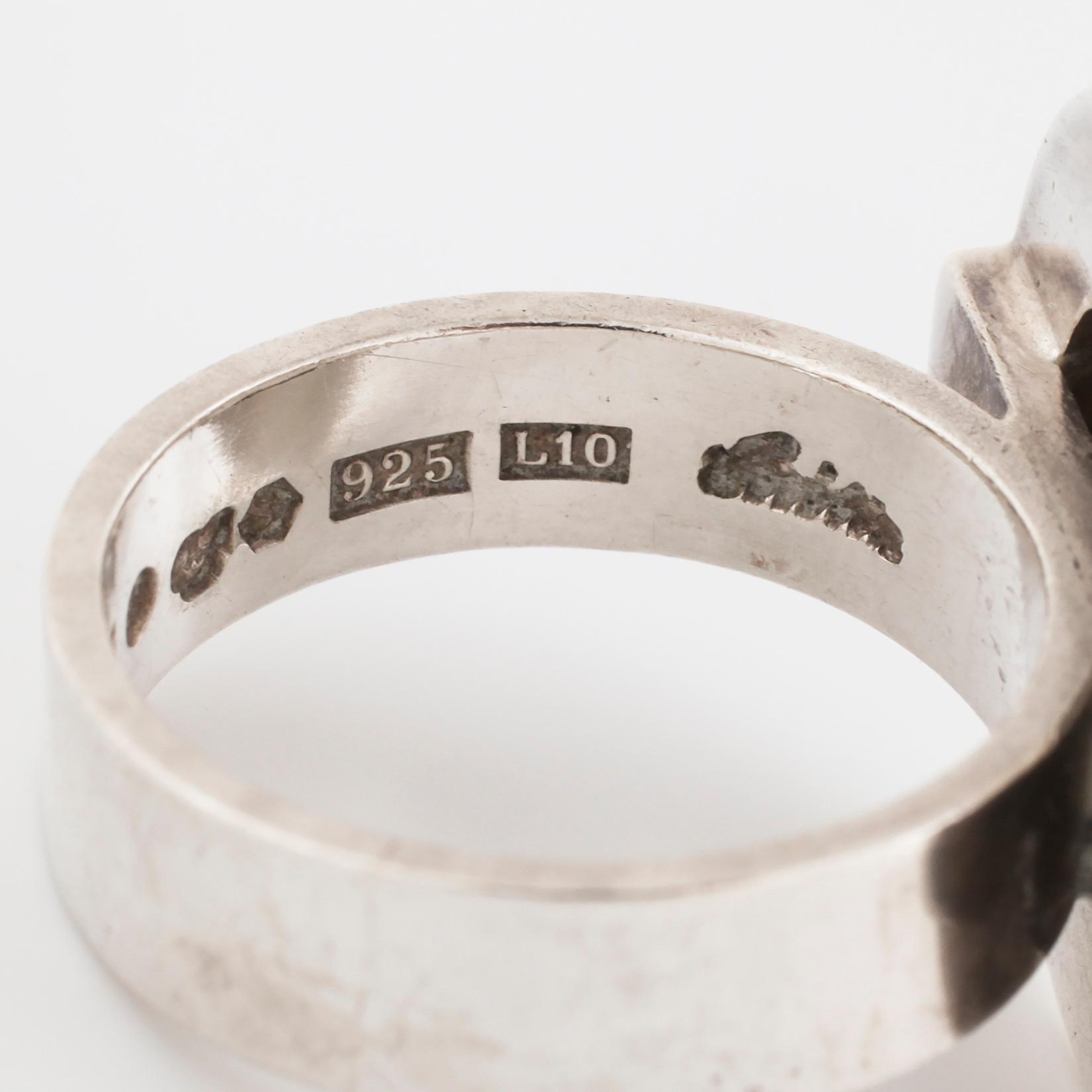 CECILIA JOHANSSON, Göteborg, 1985, ring med mabé pärla.
