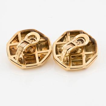 A pair of 18K gold Bulgari earrings.