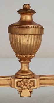 KONSOLBORD. Gustavianskt stockholmsarbete, 1700-talets slut.
