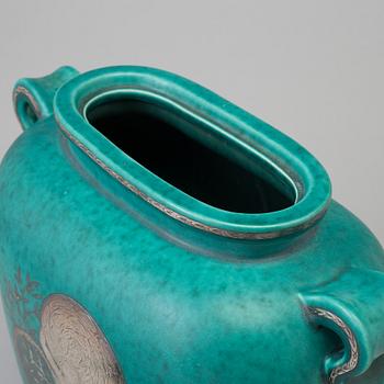 WILHELM KÅGE, an 'Argenta' stoneware  lidded vase from Gustavsberg, 1948.