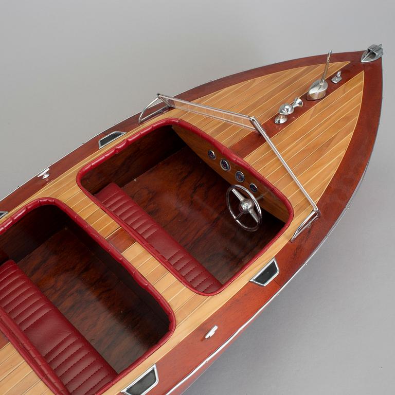 FARTYGSMODELL, "Criss Craft Barrel Back'', 2000-tal.