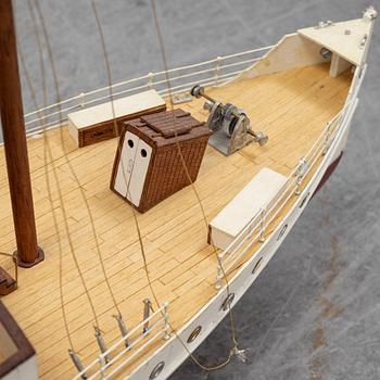 An end of the 20th Century ships scale model of the steamer 'Bohuslän'.
