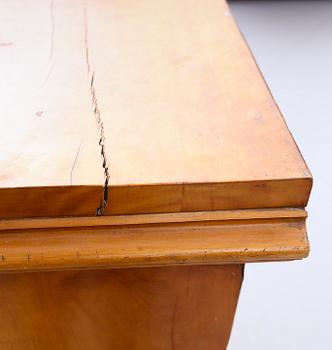 CHIFFONJÉ, 1800-talets mitt.