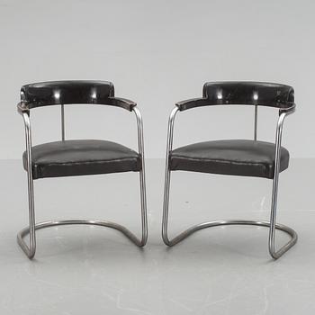 KARMSTOLAR, ett par, 1930-40-tal.