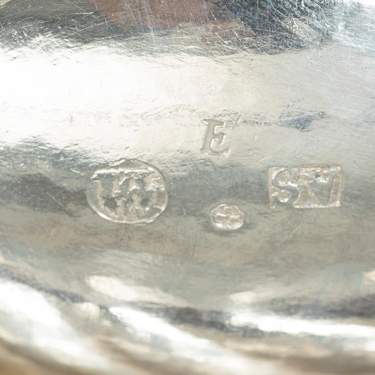 Rokoko, A Swedish parcel gilt silver salt cellar, mark of Anders Schotte, Uddevalla 1763.