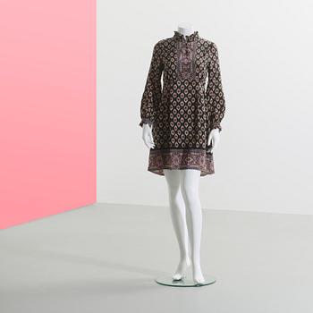 DRESS in silk by Anna Sui.