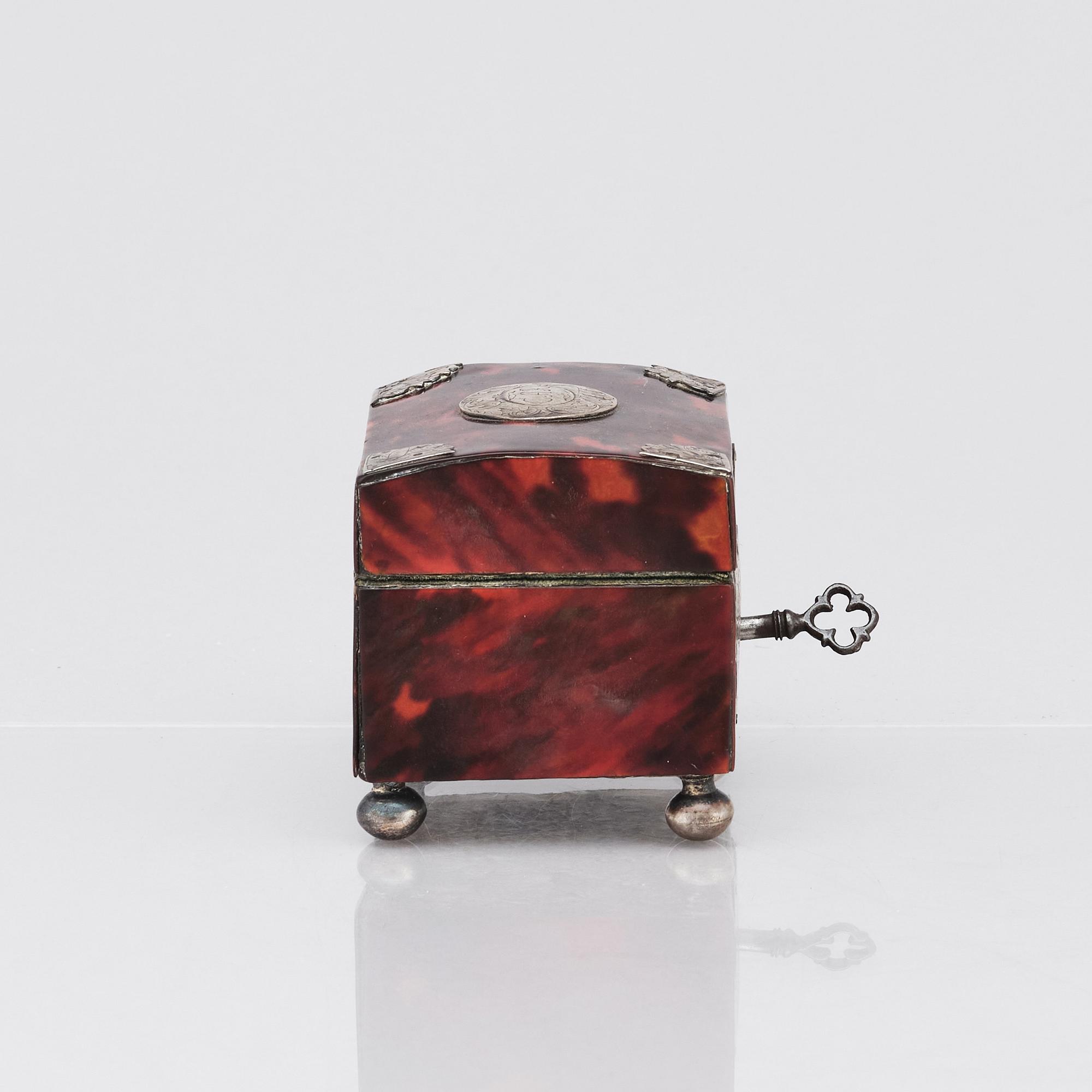 A Baroque tortoise-shell box, first part of the 18th century.