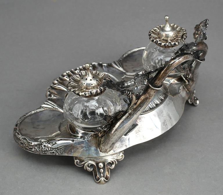 BLÄCKSTÄLL, silver, Otto Lindeberg (1863-1894), Stockholm, nyrokoko, 1874. Vikt exkl glas 204 gram.