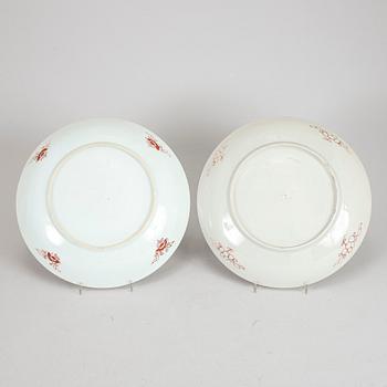 A pair of famille rose dishes, Qing dynasty, Qianlong (1736-95).