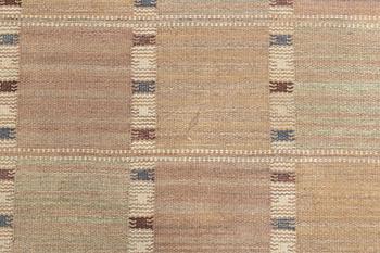 Barbro Nilsson, a carpet, "Falurutan grå", flat weave, ca 297 x 202 cm, signed AB MMF BN.