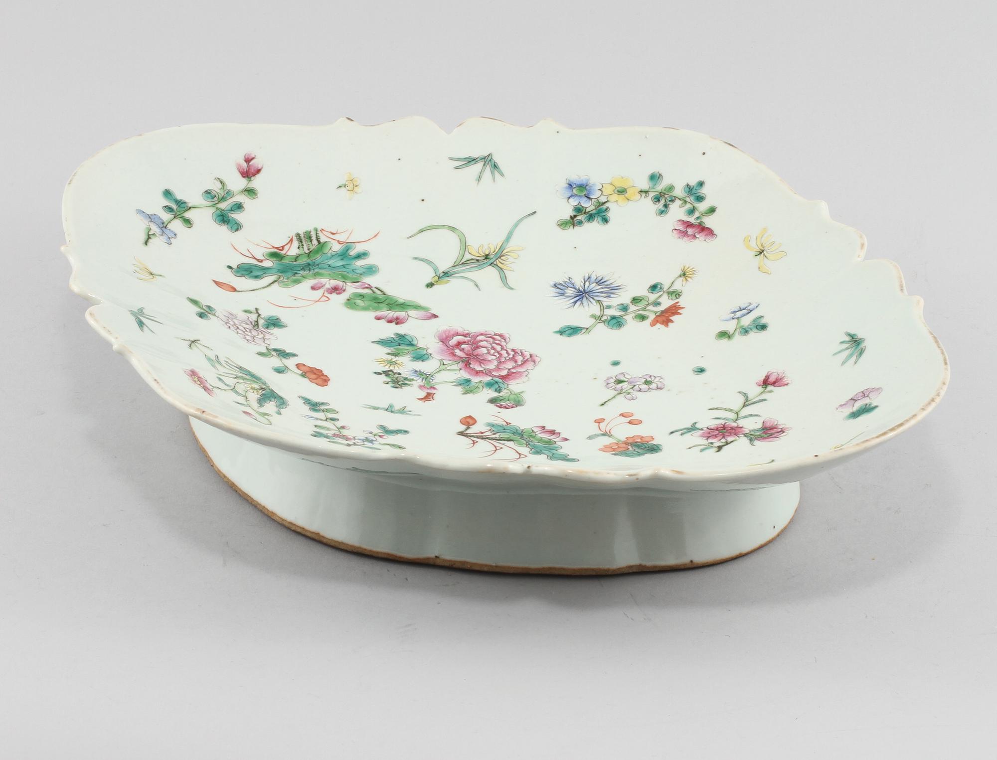 SKÅLFAT, porslin, Kina, 1800-tal.