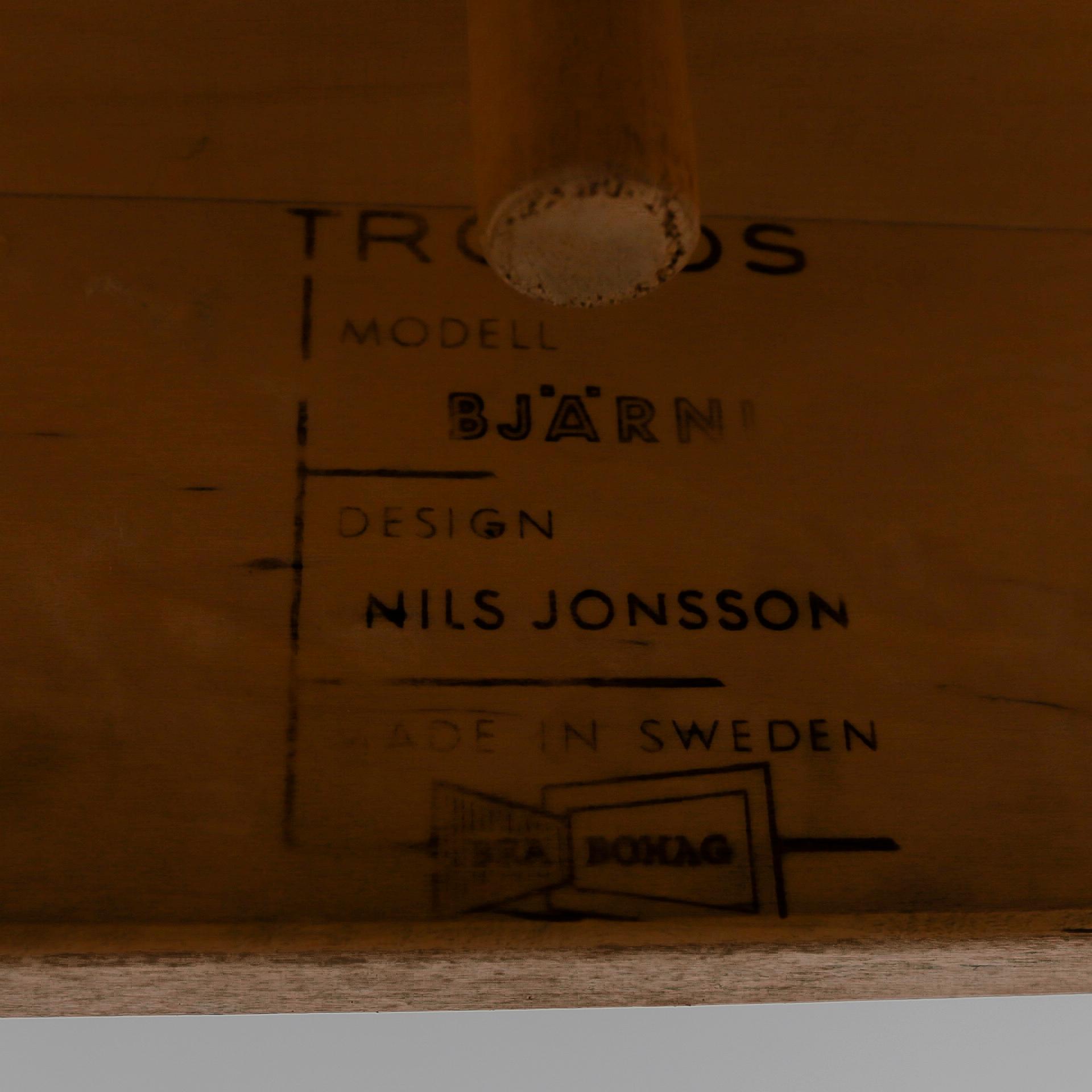 BORD OCH STOLAR, 4 st, "Garmi", Nils Jonsson, Troeds, 1900-talets andra hälft.