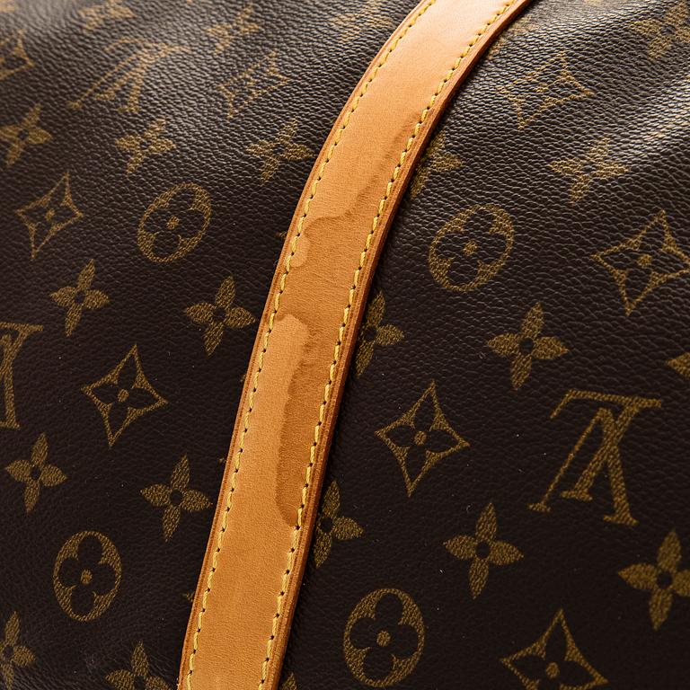 Louis Vuitton, a Monogram Canvas 'Keepall 60 Bandoulière' weekend bag.