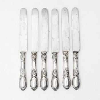 Twelve French silver knives, Hènin & Cie, Paris, circa 1900.