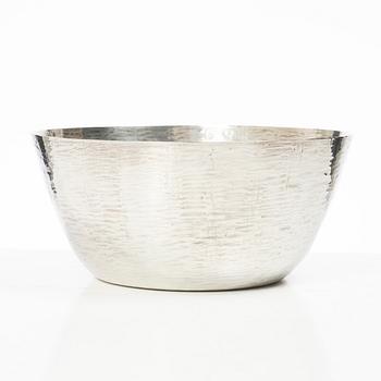 Tapio Wirkkala, a sterling silver bowl, Kultakeskus Oy, Tavastehus, Finland, 1984.