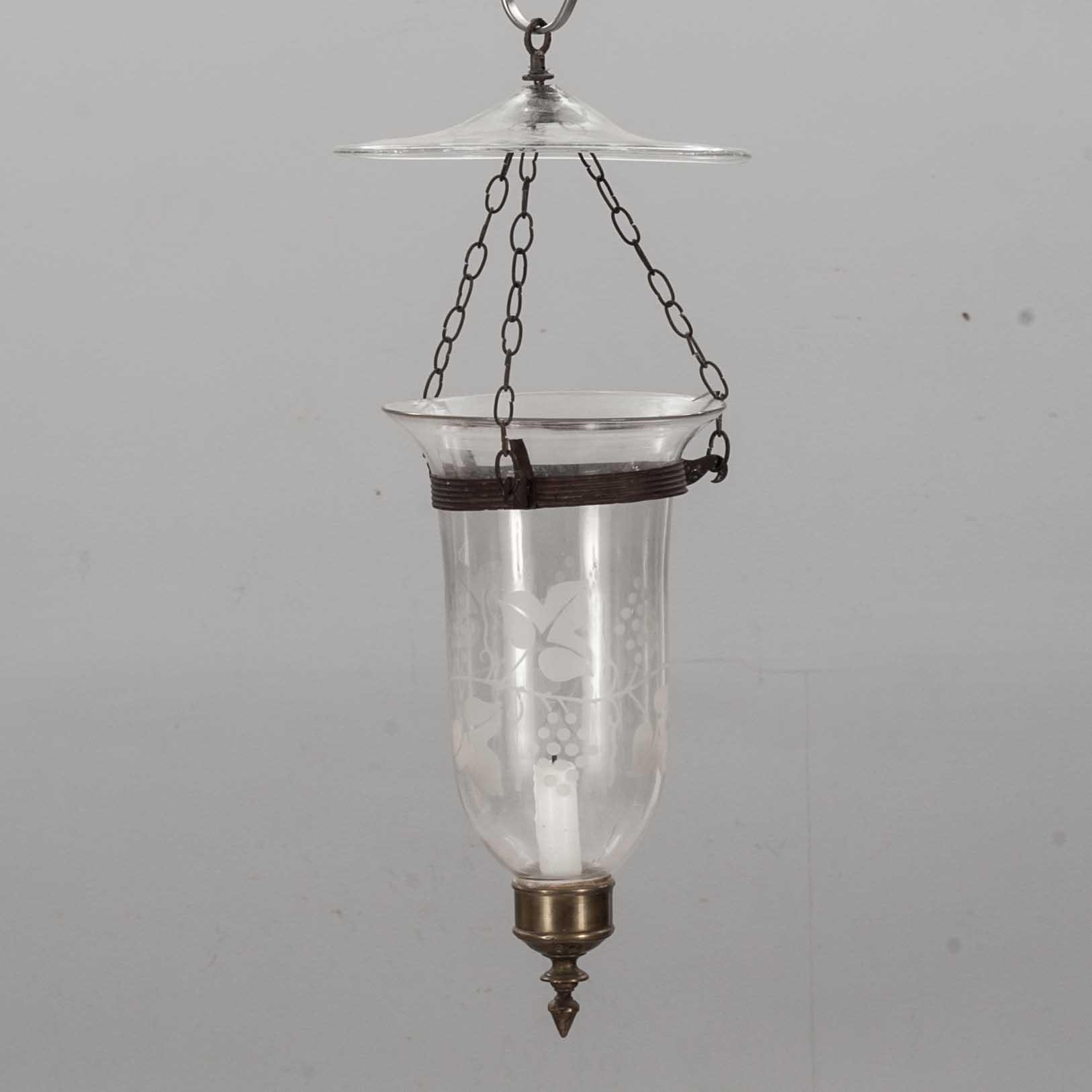 LJUSLYKTA, glas, 1900-talets första hälft.