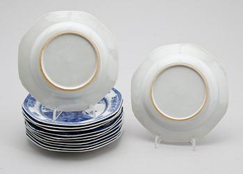 ASSIETTER, 12 st, porslin, Kina, 1700-/1800-tal.