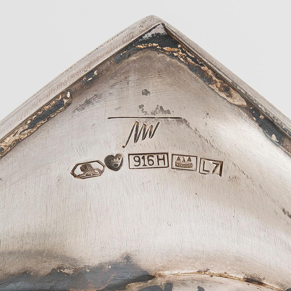 Tapio Wirkkala, A silver dish and letter knife, Kultakeskus Hämeenlinna 1960 and 1964.