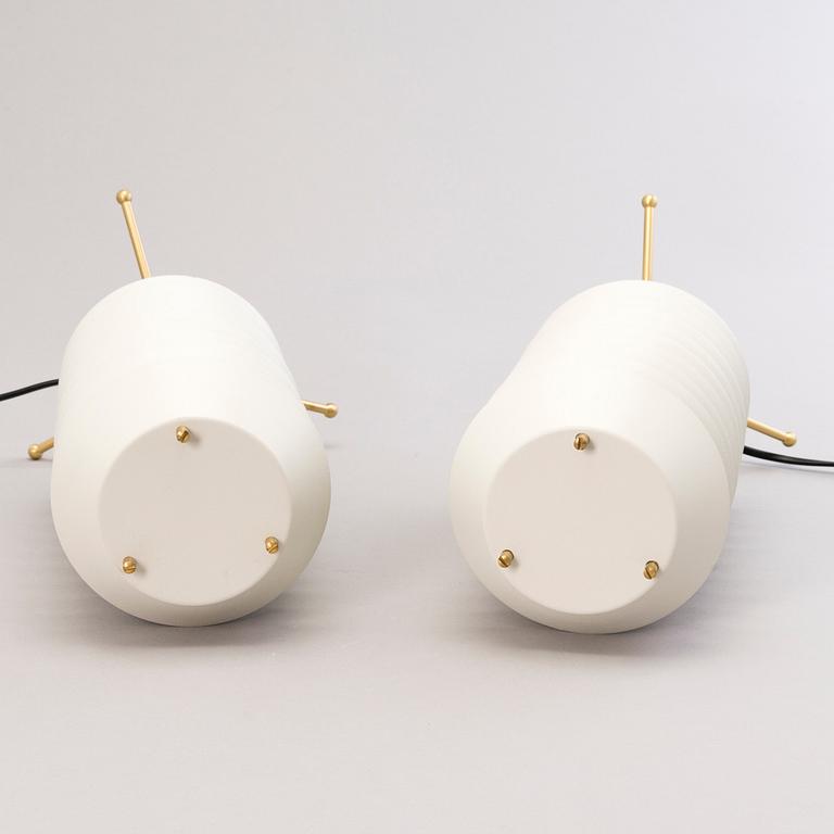 ILMARI TAPIOVAARA, A late 20th century 'Maija 15' a pair of table lights for Santa & Cole.