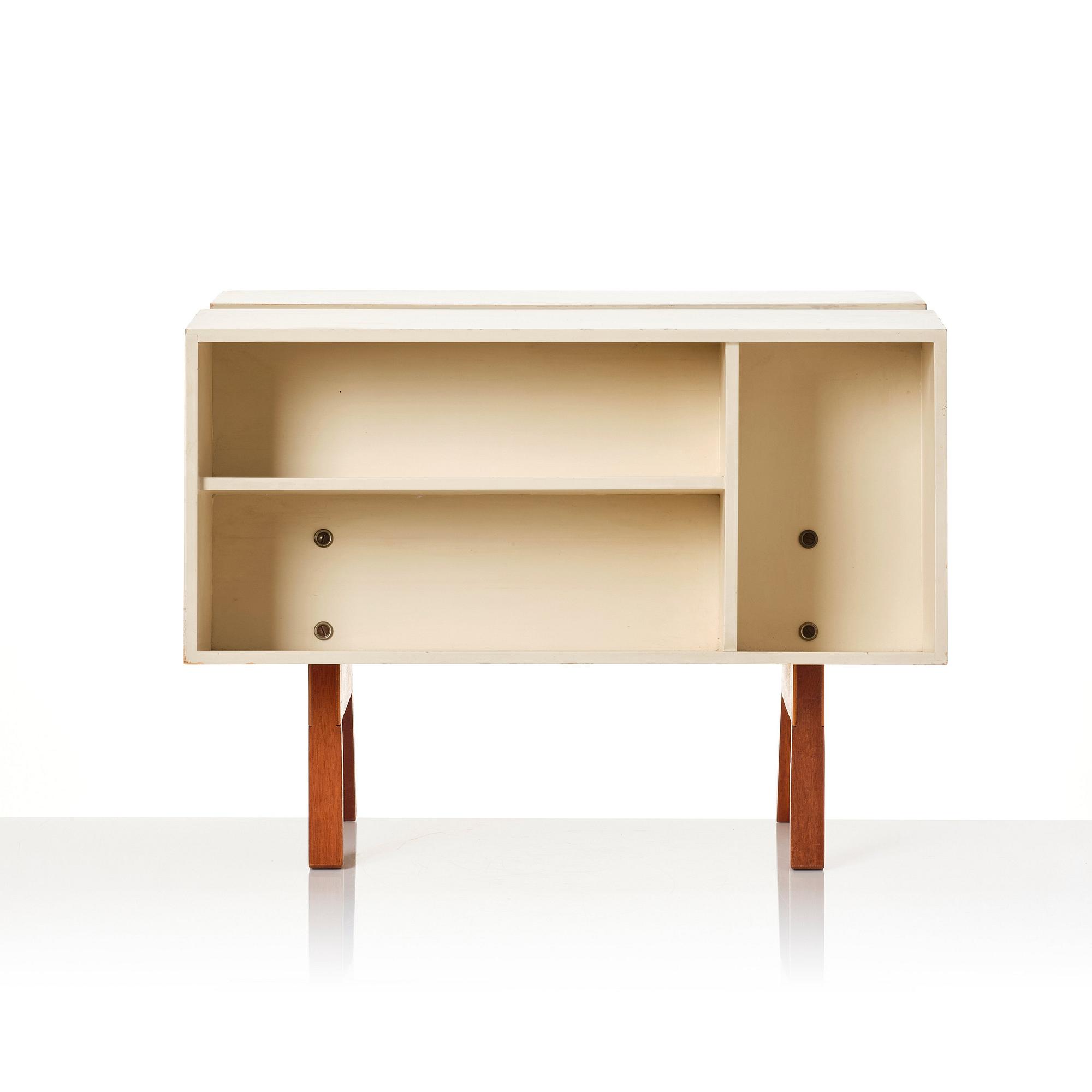 Ernest Race, a "Penguin Donkey Mark II" bookshelf, Isokon, England, 1960s.