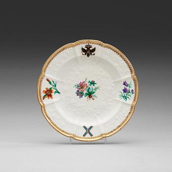 A Russian dinner plate, Imperial porcelain manufactory, St Petersburg, period of Alexander II (1855-1881).