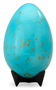 1009. A Hans Hedberg faience egg, Biot, France.