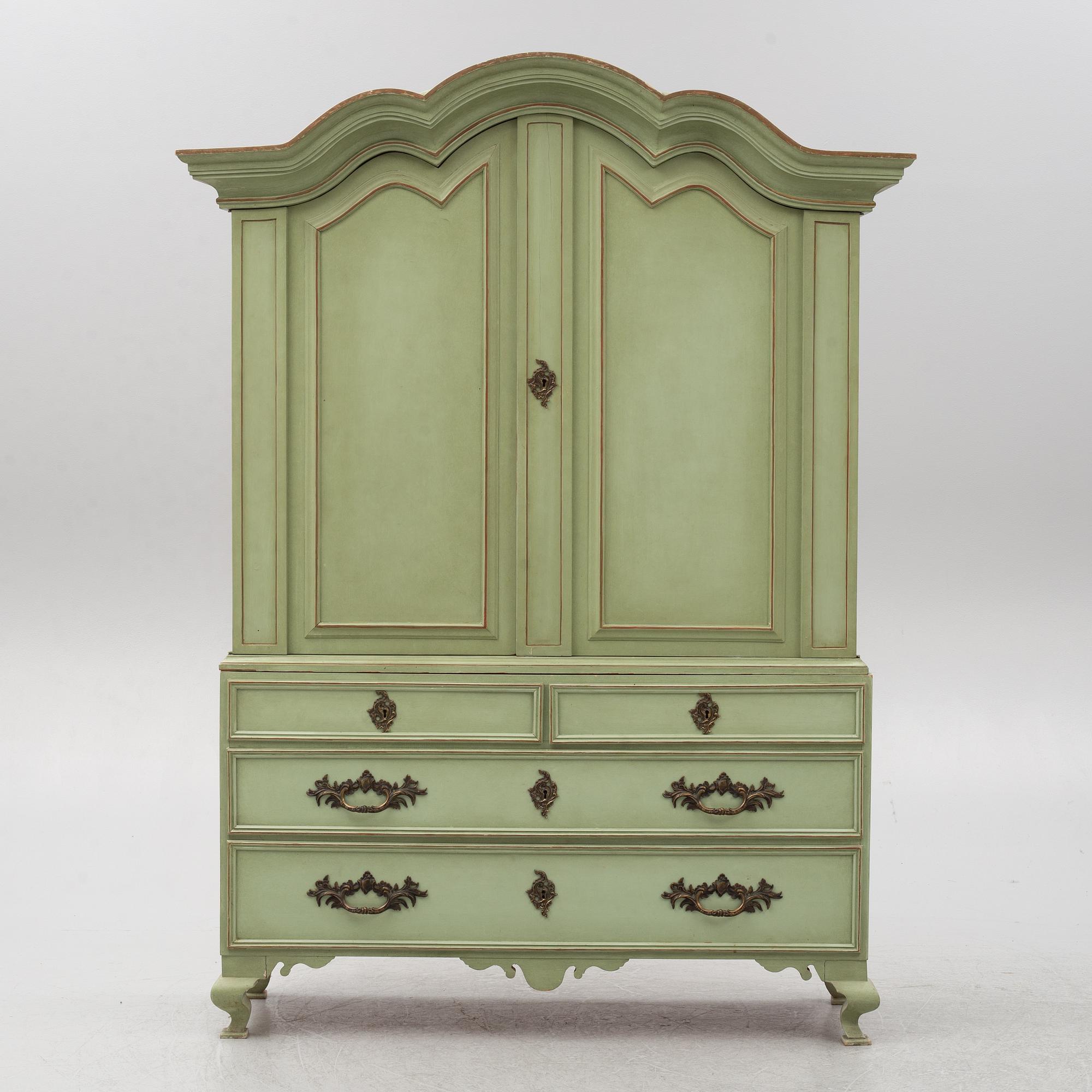 Cabinet, Rococo style, 20th century.
