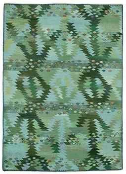 903. CARPET. "Tånga grön". Tapestry weave. 348 x 251 cm. Signed AB MMF BN (AB Märta Måås-Fjetterström, Barbro Nilsson).