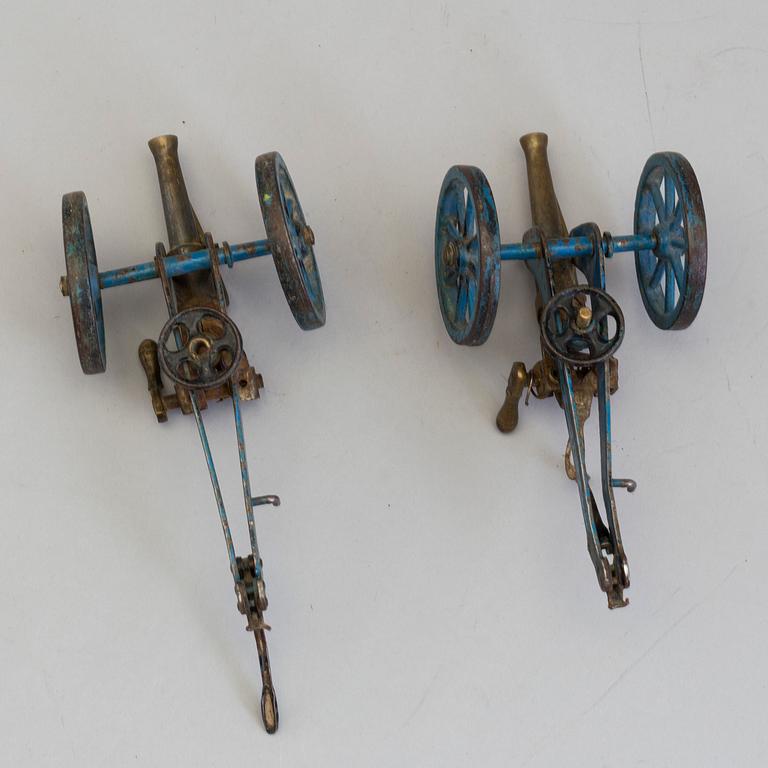 a pair of Märklin canons, Germany Early 1900's.