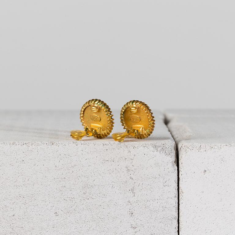 ÖRHÄNGEN, ett par, Chanel.