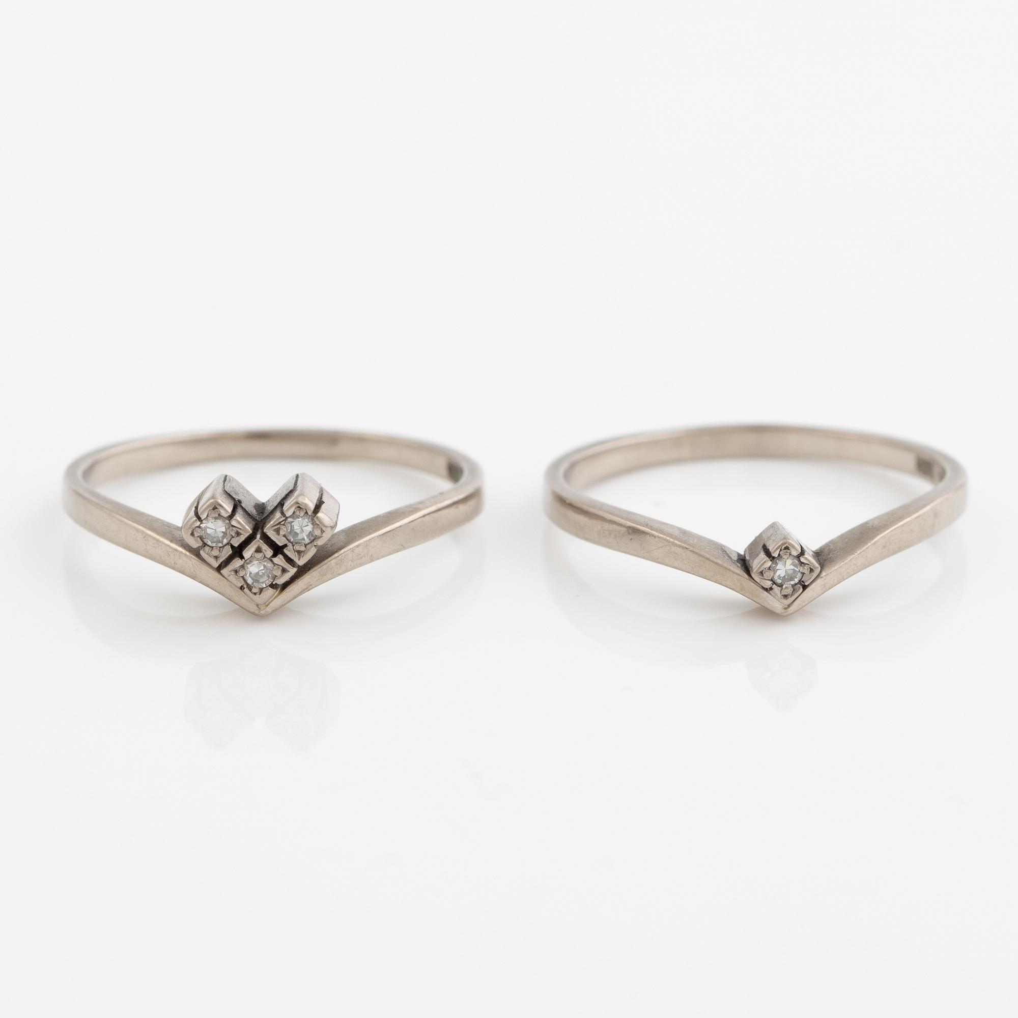 Rings, two pieces, 18K white gold with small eight-cut diamonds.