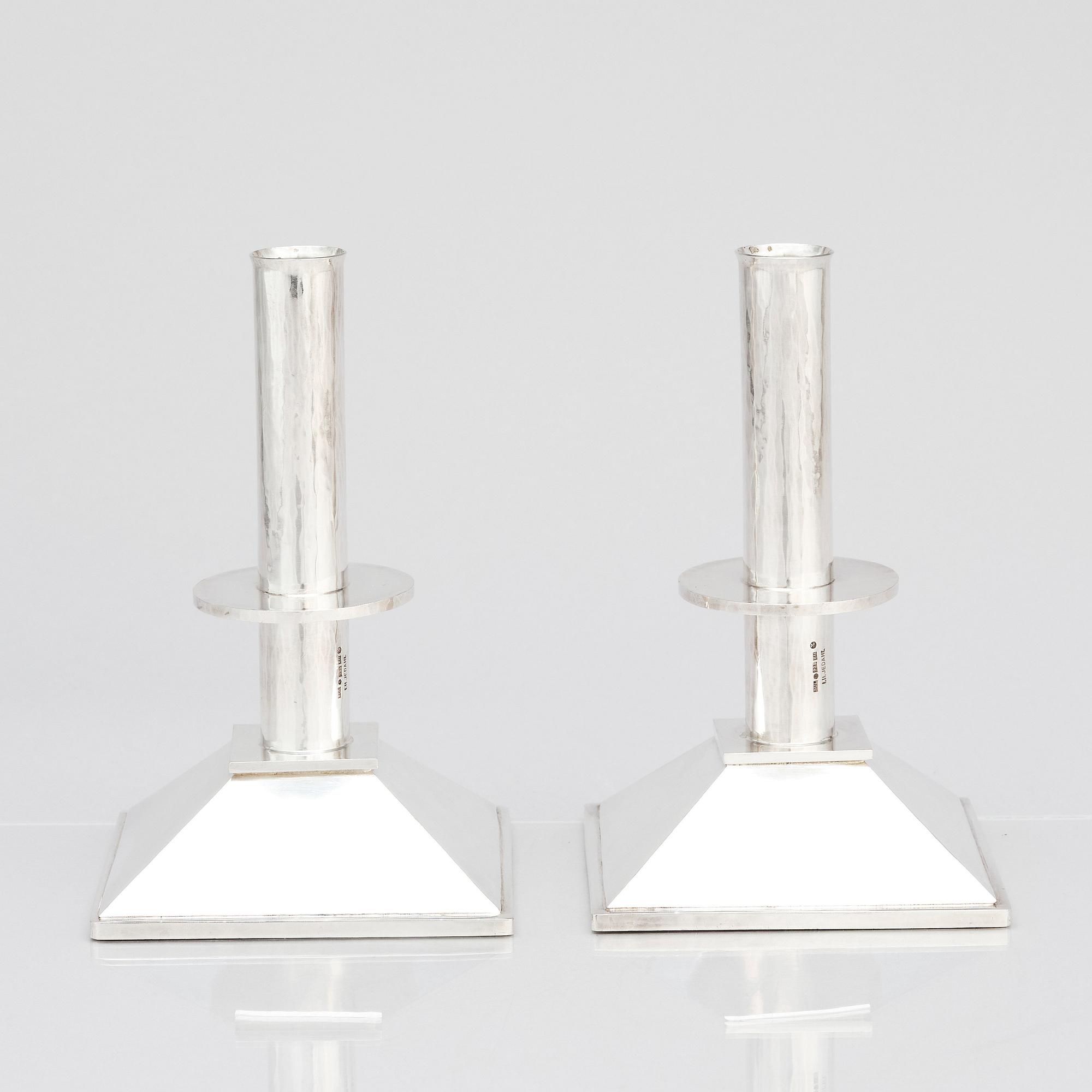 Bengt Liljedahl, a pair of sterling candlesticks, Stockholm 2002.