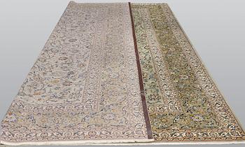 A so called Royal Kashan carpet, c. 390 x 310 cm.