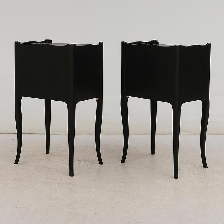 SÄNGBORD, 1 par, 1900-talets andra hälft.