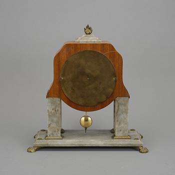 BORDSPENDYL, gustaviansk stil,  Svenskt Runa Fabrikat, 1900-tal.