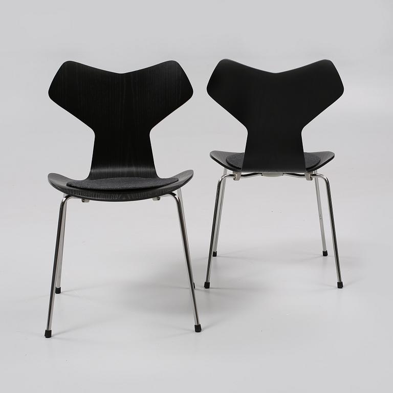 STOLAR, 6 st, "Grand Prix", Arne Jacobsen för Fritz Hansen, Danmark, 2000-tal.