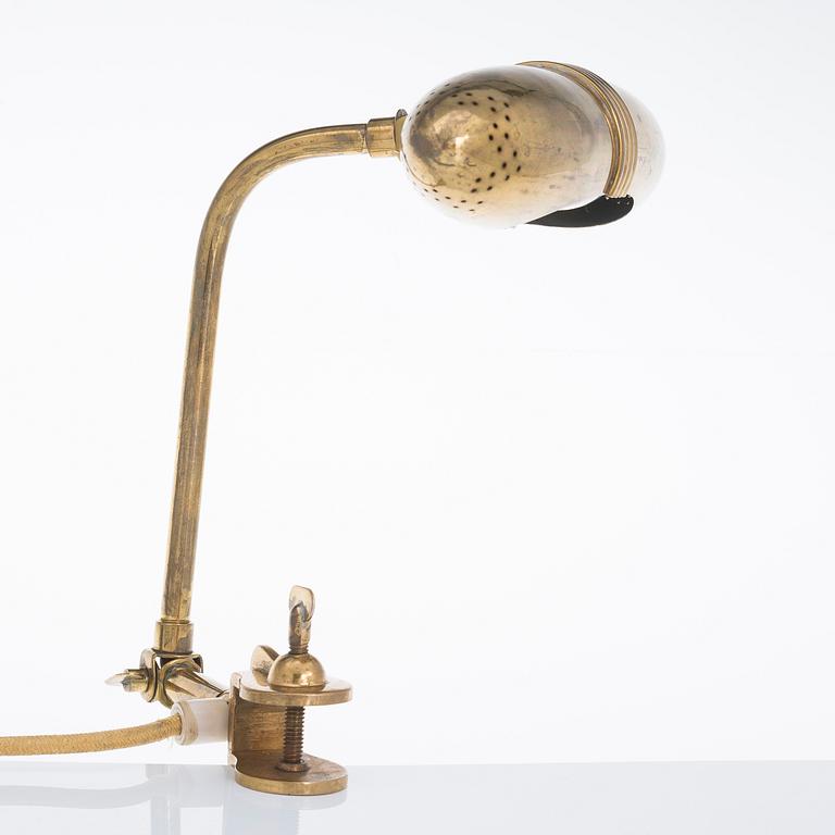MAURI ALMARI, a mid-20th century desk light for Idman.