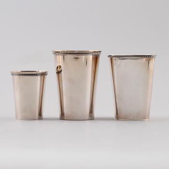 BÄGARE, 3 st, silver, GAB och CG Hallberg, 1950/60-tal. Vikt ca 441 gram.