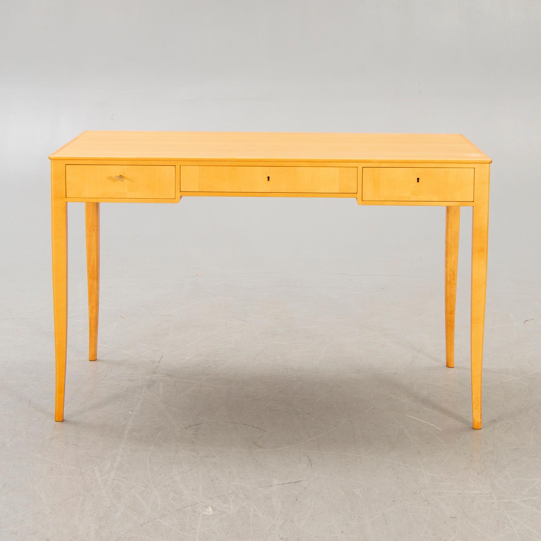 Carl Malmsten,desk, "Gullheden".