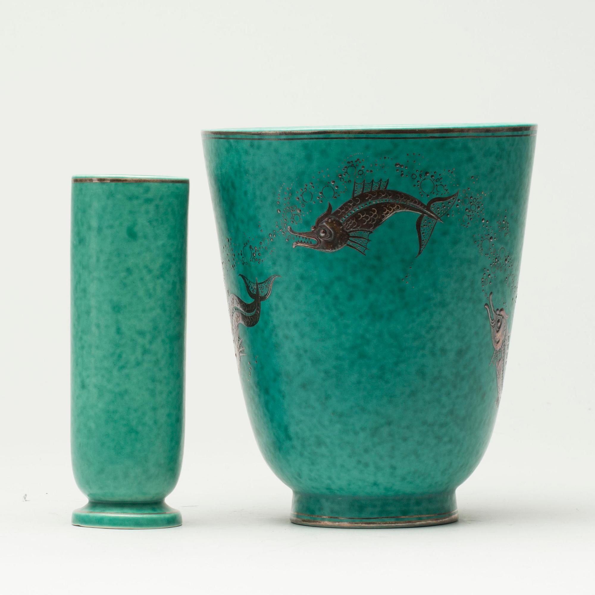 VASER, två st, stengods, "Argenta", Wilhelm Kåge, Gustavsberg. 1900-talets mitt.