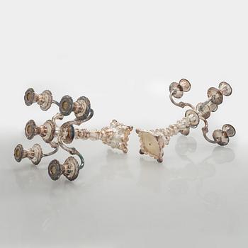 Kynttelikköpari, barokkityyliset, hopea, Kultakeskus, Hämeenlinna 2007-2008.