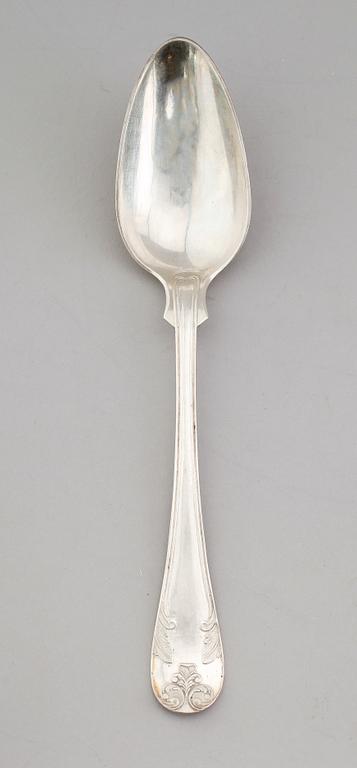 MATSKEDAR, 12 st snarlika, silver, Frans Holm, Vadstena 1852/1867. Vikt ca 636 gram.