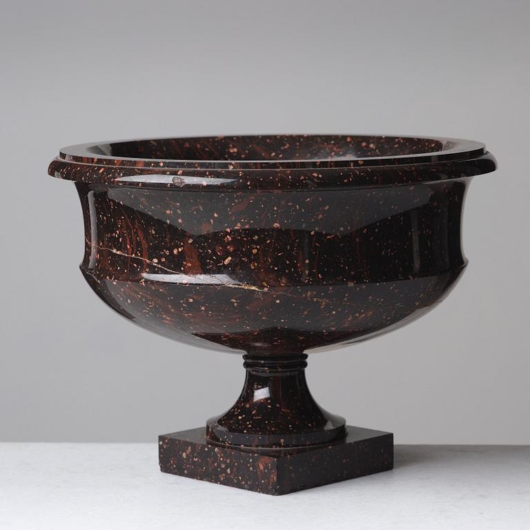 A late Gustavian porphyry bowl, circa 1800.