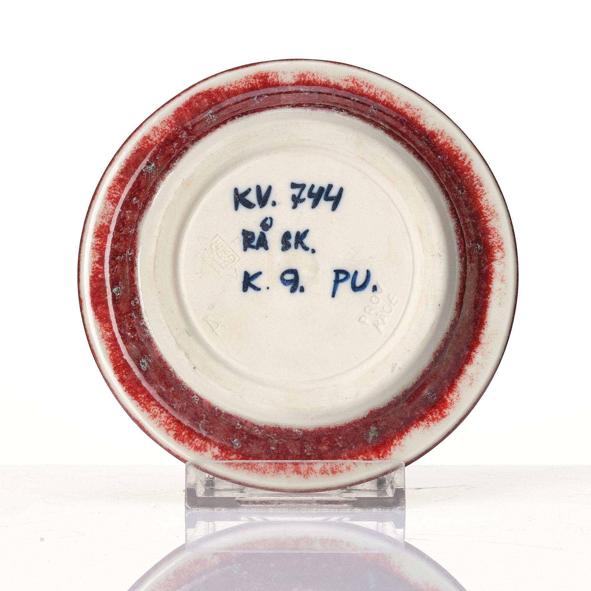 Wilhelm Kåge, a stoneware bowl, Gustavsberg Studio 1957, a vase and a dish, Kåge verkstad, with experimental glazes, mid 20th C.