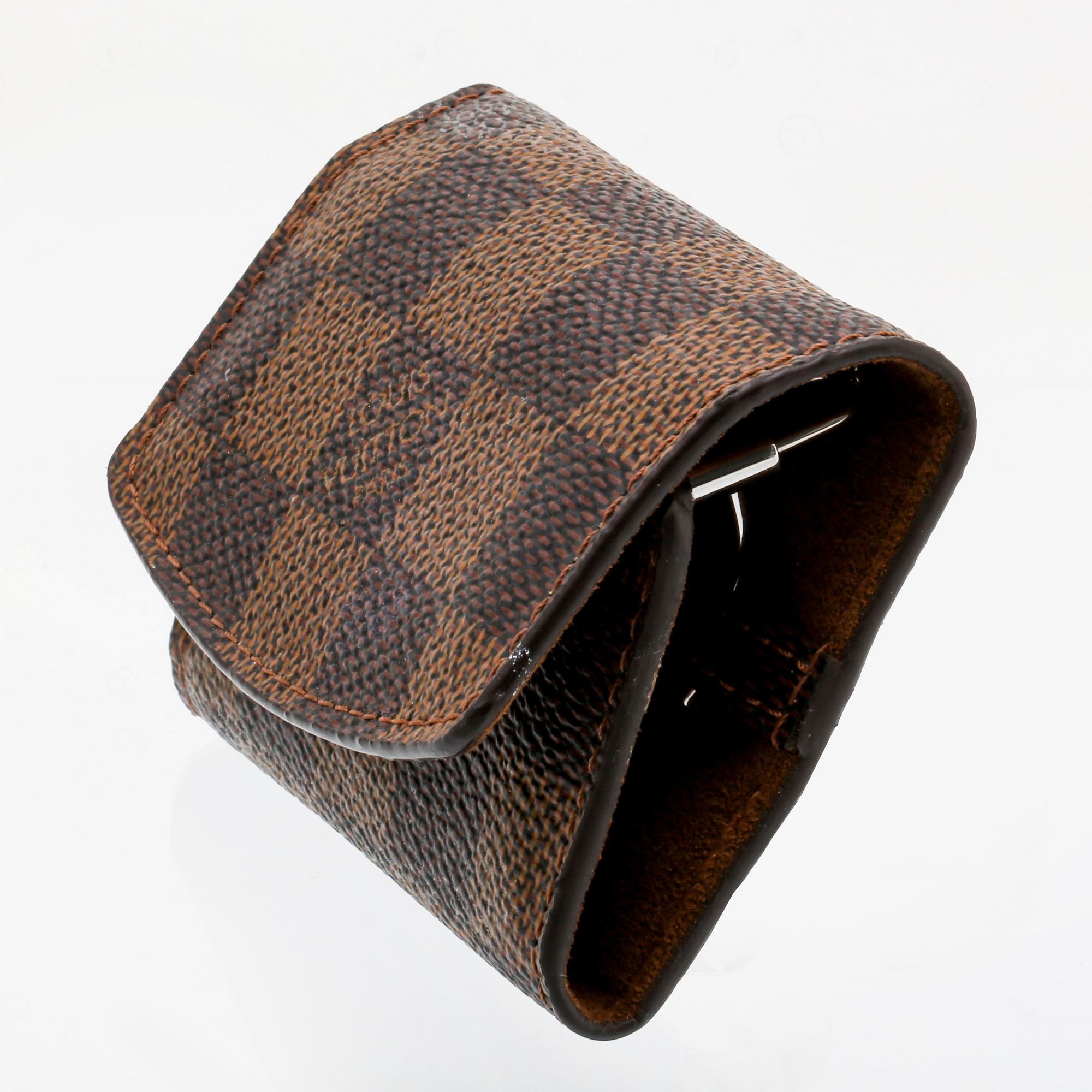 Louis Vuitton, silver, cufflinks, case Damier ebene canvas.