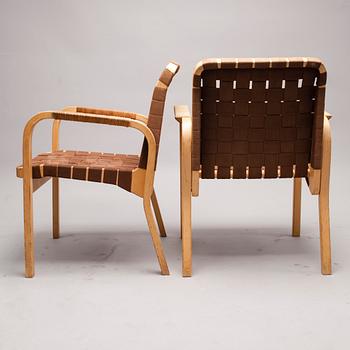 STOLAR, 3 st, modellerna 45 och 611, Alvar Aalto, Artek.