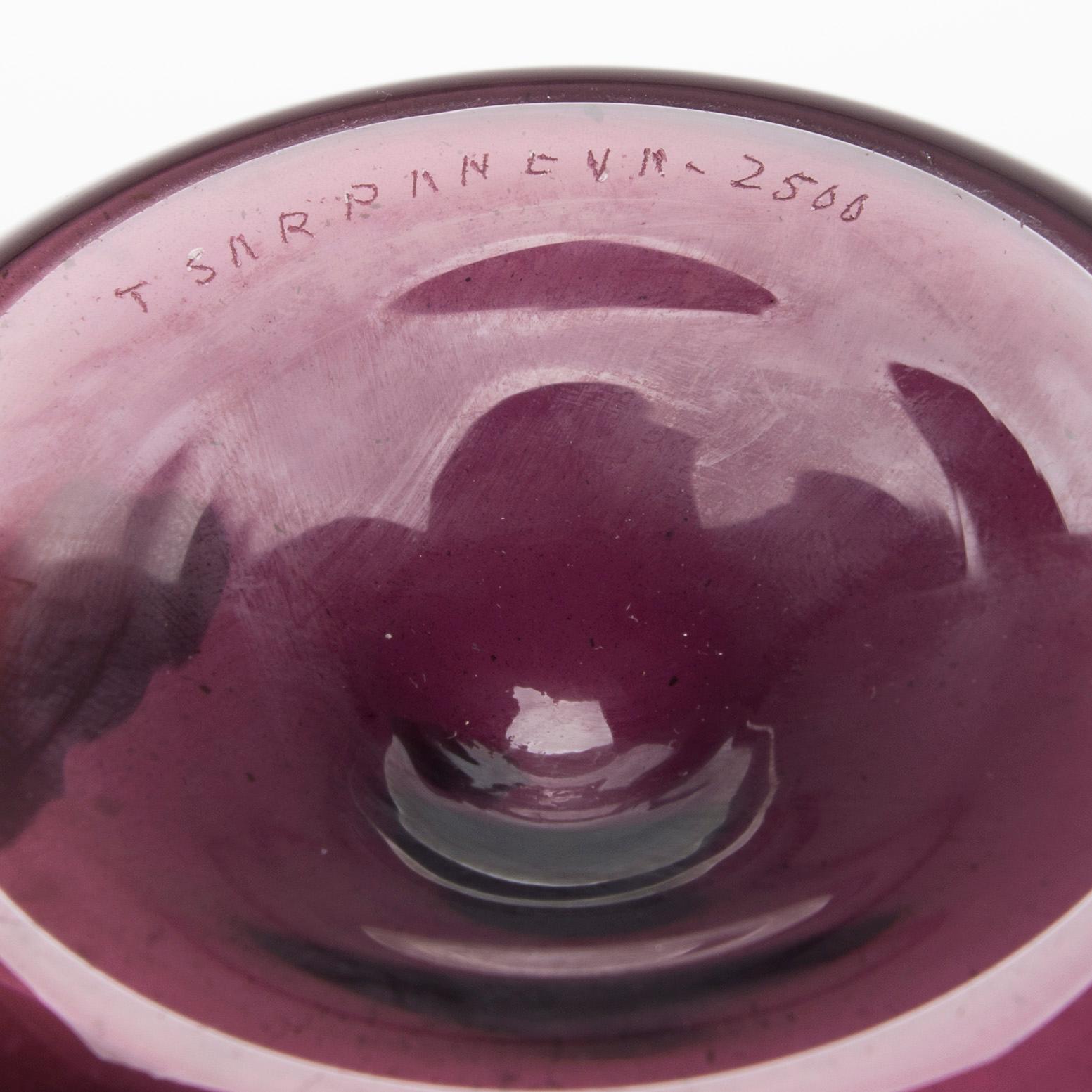 TIMO SARPANEVA, "Fågelflaska", signerad T. Sarpaneva 2500, Iittala.
